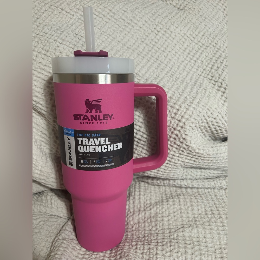 Stanley Travel Quencher 40oz Azalea